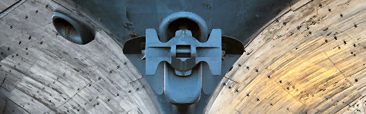 Bow anchor aircraft carrier
