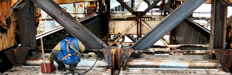 Haleakala crane barge tow